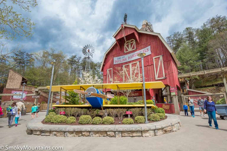 6 Ways To Save Money At Dollywood & Enjoy Your Visit!