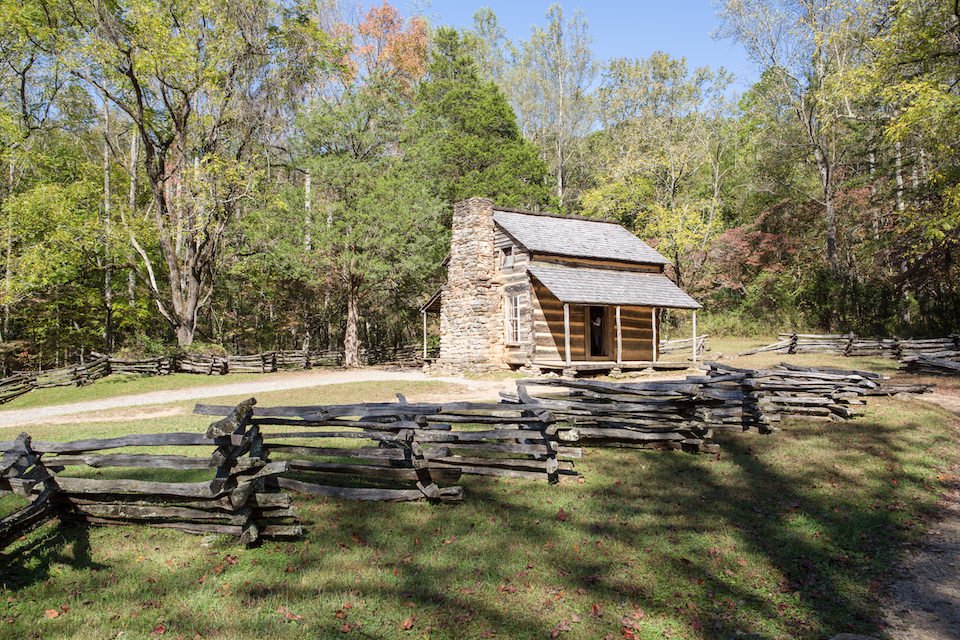 12 Fascinating Historical Stops Along the Cades Cove Loop