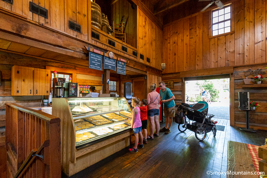 Top 10 Mouthwatering Bakeries in Pigeon TN