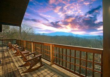 5 Gatlinburg Cabins with Amazing Views (Perfect for Fall!)