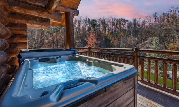Pigeon Forge Cabins with Hot Tubs