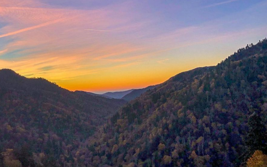 10 Best Places To Watch A Sunset In The Great Smoky Mountains