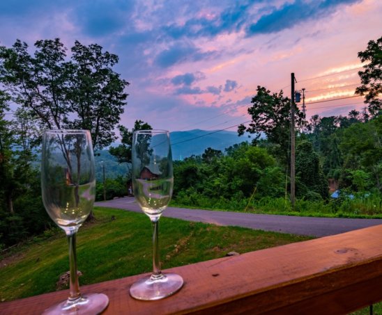 For Couples: The Most Romantic Stays in the Smoky Mountains