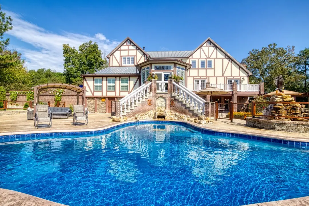 5 Spectacular Rentals With Private Pools in Asheville, NC