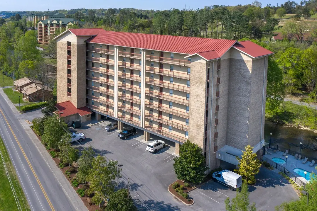 Condos Near Dollywood: Under 10 Minutes from Your Favorite Amusement Park!