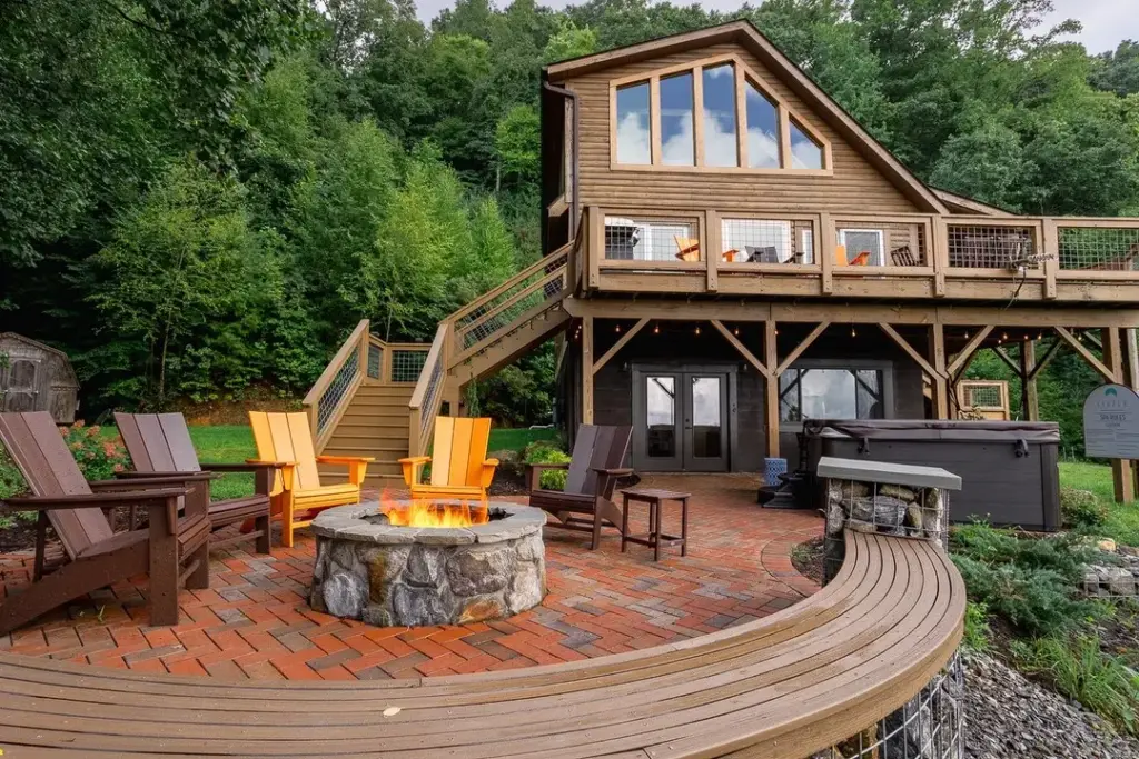 Amazing & Secluded Cabins in Asheville | SmokyMountains.com